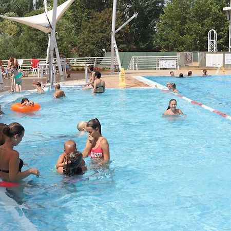 Balatontourist Fuered Camping & Bungalows 블로톤퓌레드 외부 사진