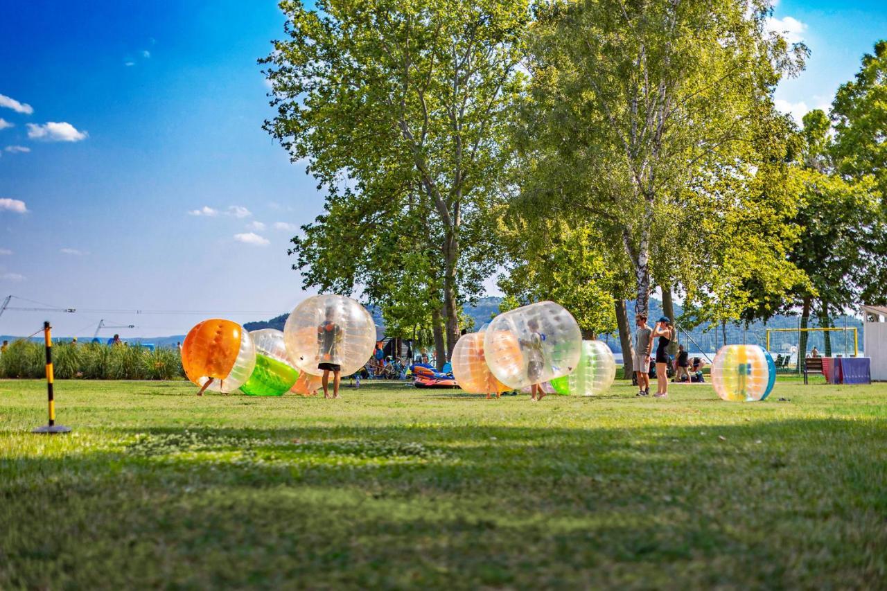 Balatontourist Fuered Camping & Bungalows 블로톤퓌레드 외부 사진